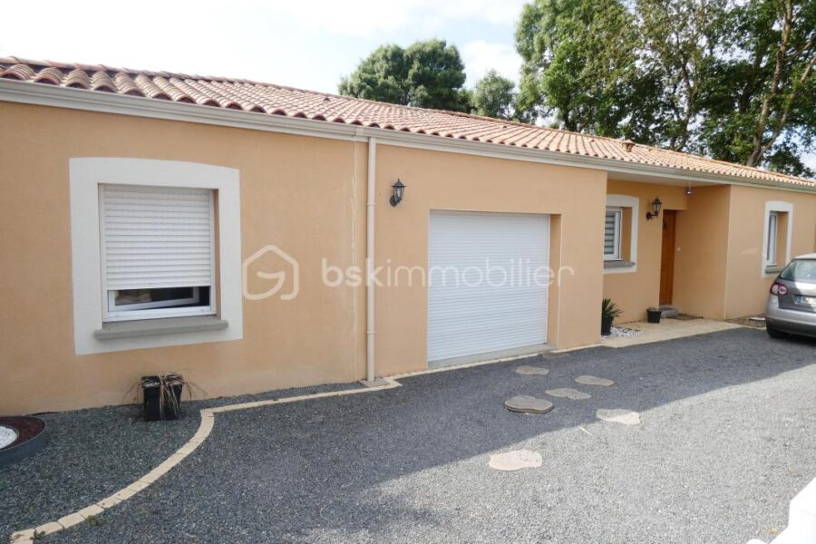 Maison à vendre à Corcoue sur logne