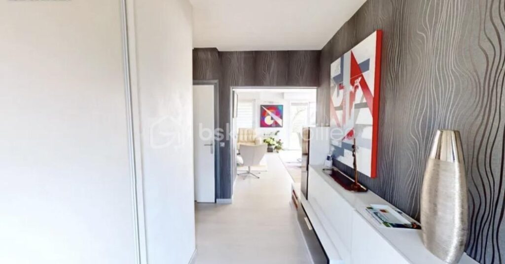 propriété – 7 pièces – 5 chambres – 152 m²