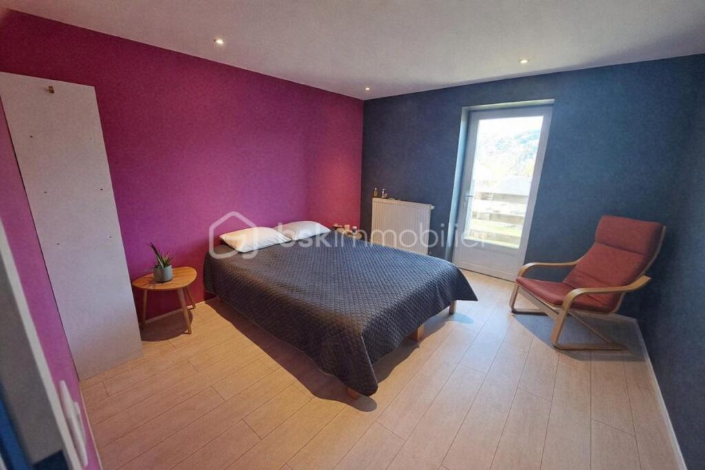 Maison a VIRY de 130M2 – 4 pièces – 3 chambres – 130 m²