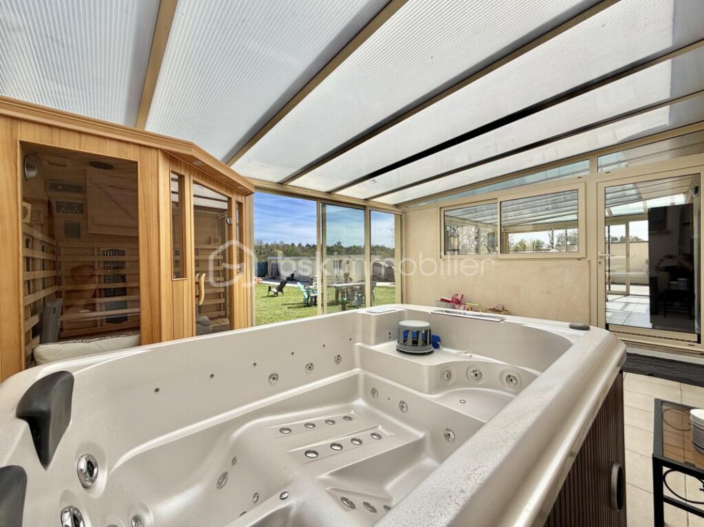 À vendre – Ensemble immobilier avec fort potentiel aux portes de Meaux, sur la commune de Poincy – 10 pièces – 8 chambres – 245 m²