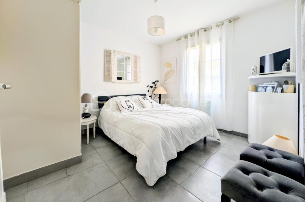 Maison 3 chambres – Jardin arboré 450m2– Garage – Aucun travaux – Soubise – 4 pièces – 3 chambres – 97 m²