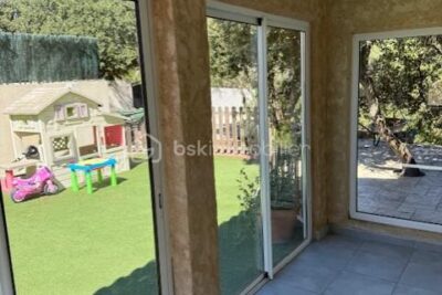 À VENDRE – VILLA D’ARCHITECTE 130 M2 TYPE 5 – EXCLUSIVITÉ À VERNÈGUES (13116) – 5 pièces – 4 chambres – 130 m²