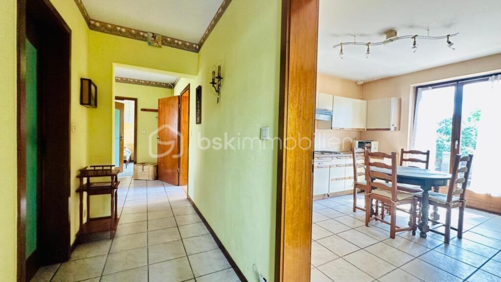 Maison traditionnelle de 1990 – 7 pièces – 5 chambres – 190 m²