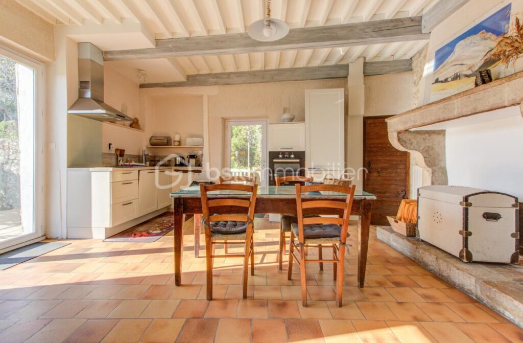 EXCLUSIVITÉ – Maison en pierre avec vue panoramique – Savasse (Drôme provençale) – 7 pièces – 3 chambres – 130 m²