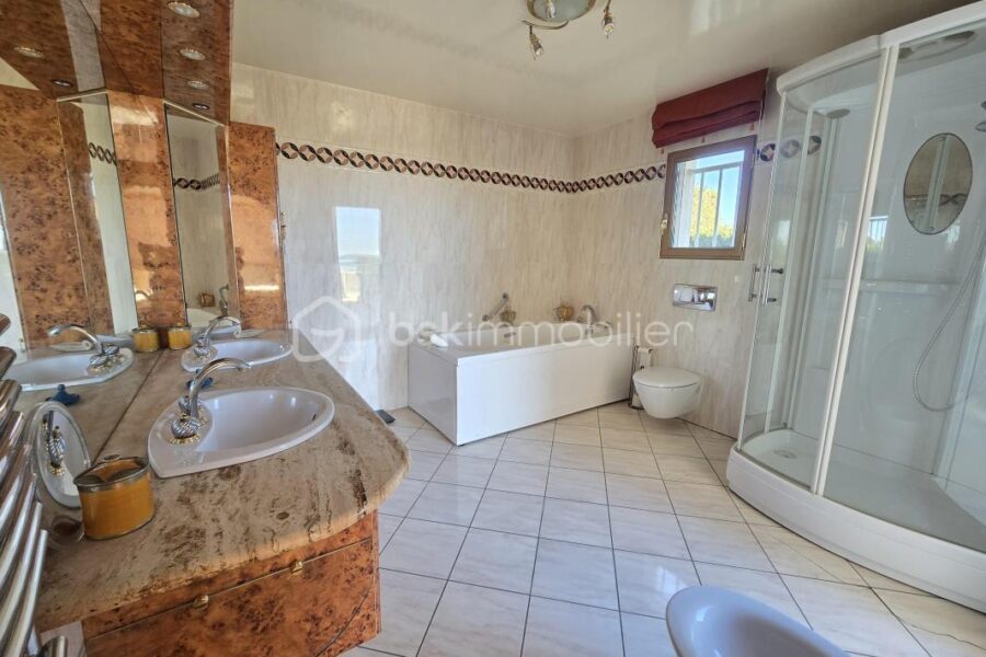 Maison à vendre à Bouzigues