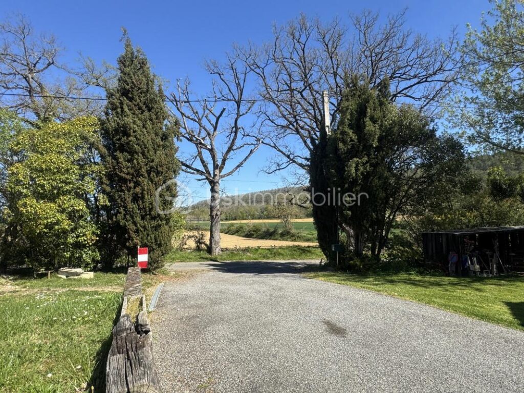 BARRAN – Maison de plain-pied 4 ch sur 4 500 m² – Garage 70m² avec 2 pièces à aménager en studio – 5 pièces – 4 chambres – 122 m²