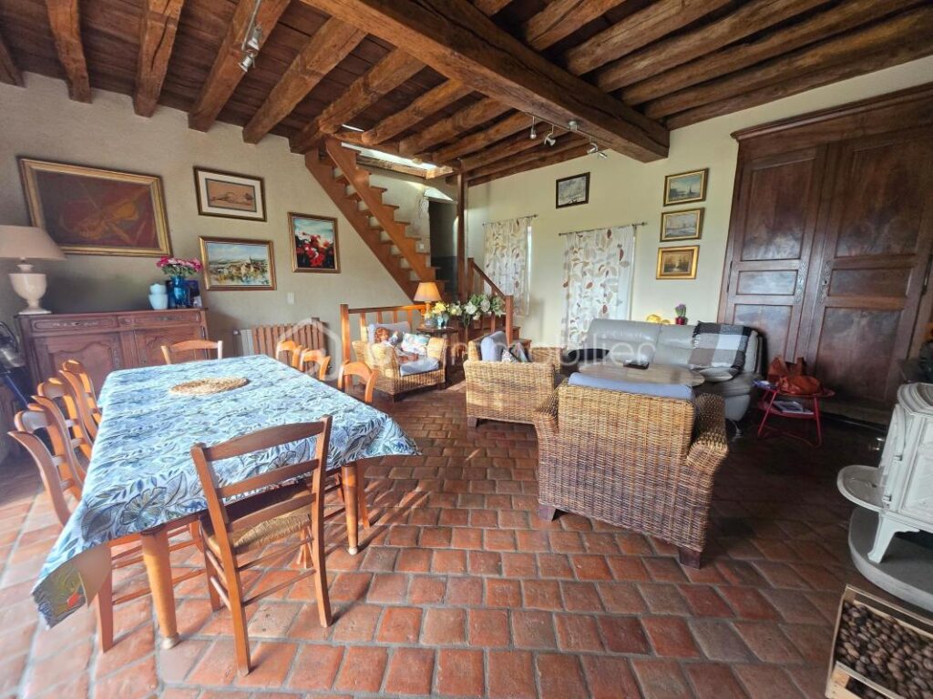 Magnifique Corps de Ferme de 188 m² à Chaulgnes – 5 pièces – 4 chambres – 188 m²