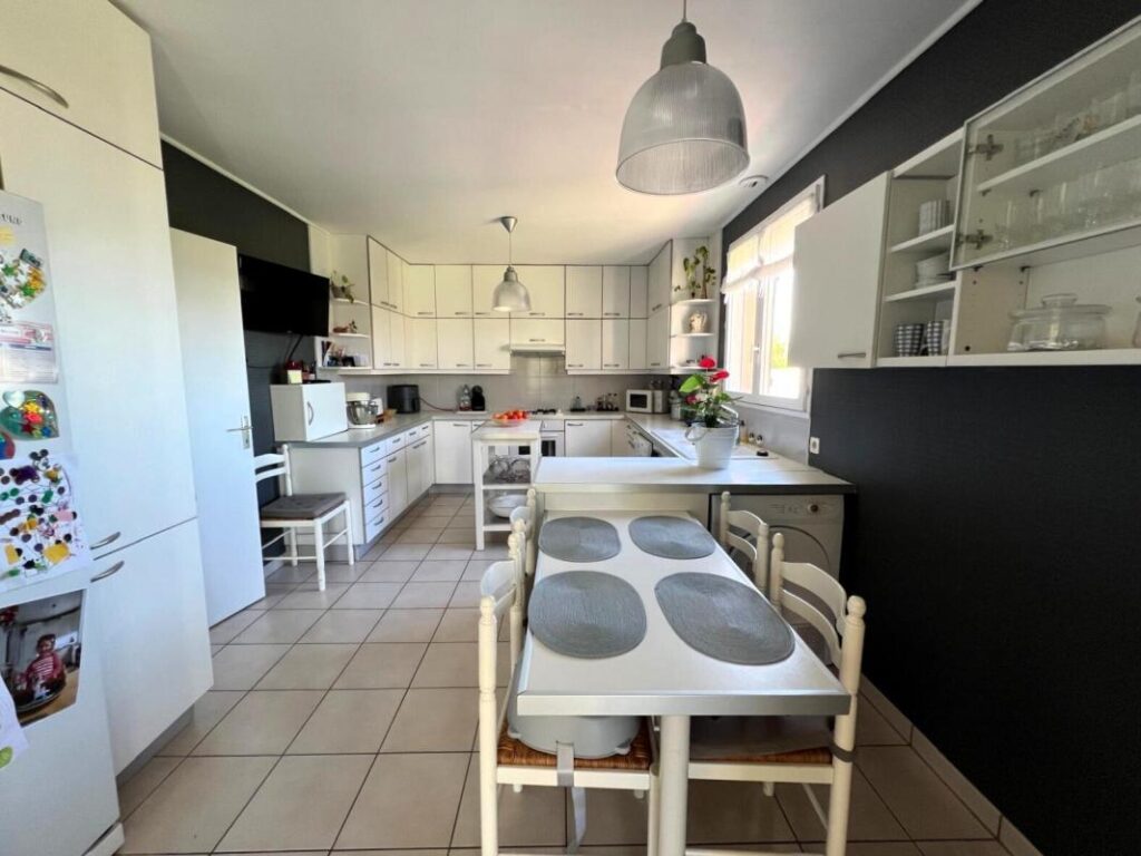 Élégante villa familiale avec vue Pyrénées – L’Union, proche Toulouse – 8 pièces – 5 chambres – 235 m²