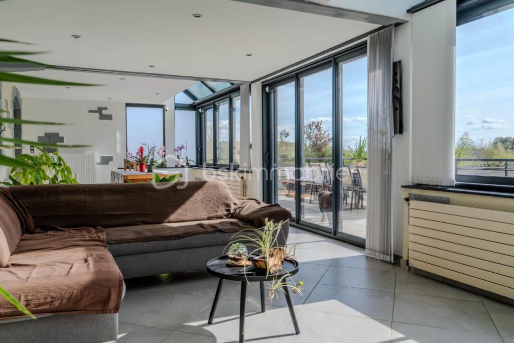 Maison 6 pièces – 4 chambres – Piscine – 6 pièces – 4 chambres – 129 m²