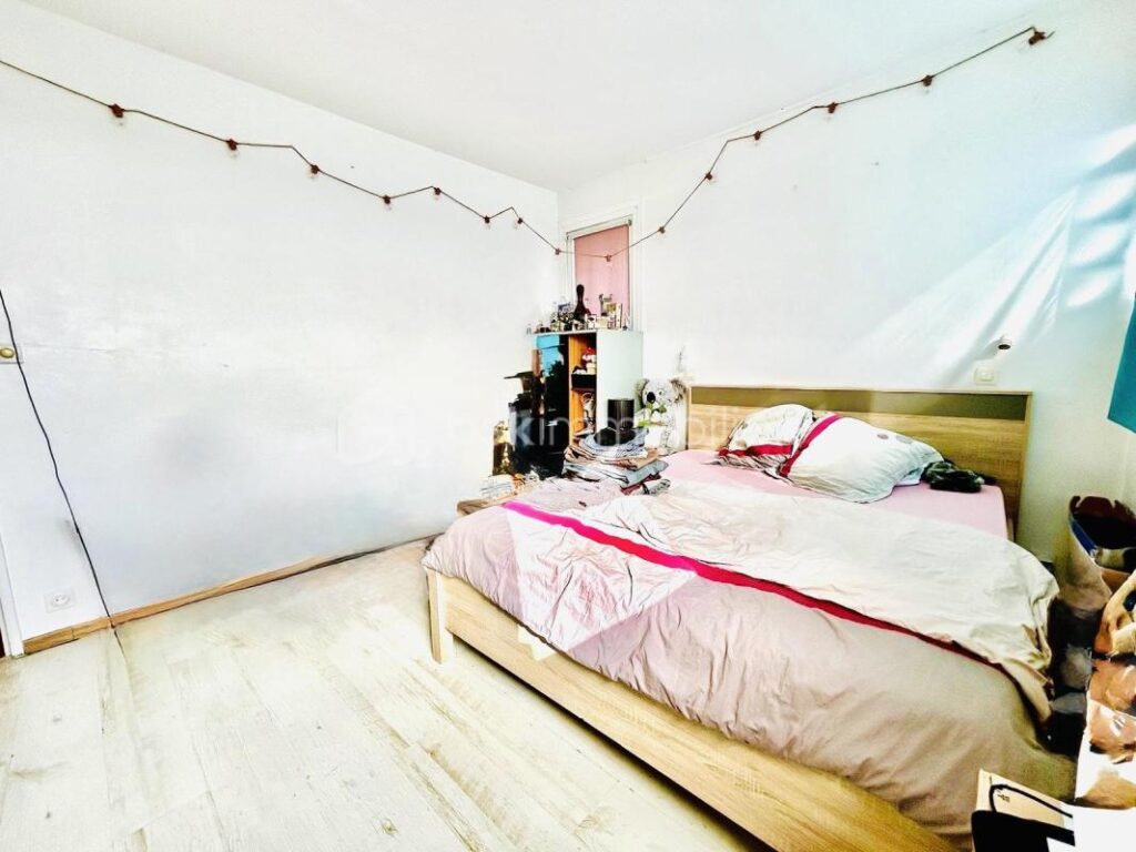 *** Nouveauté : Idéal premier achat ou rentabilité attractive pour investisseur ! Appartement 4 pièces très lumineux avec balcons, situé au cœur d&rsquo;un secteur recherché de la ville de Sens*** – 4 pièces – 2 chambres – 97 m²