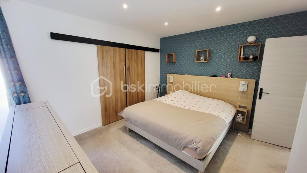 Maison plain pied tout confort – 6 pièces – 4 chambres – 156 m²
