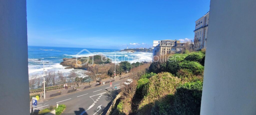 BIARRITZ PLACE SAINTE EUGENIE – 3 pièces – 2 chambres – 54 m²