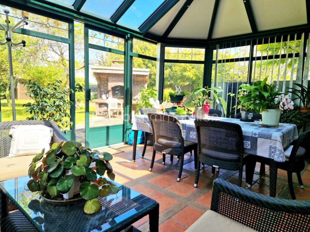 Magnifique propriété avec jardin arboré, au calme et sans vis-à-vis ! – 11 pièces – 7 chambres – 381 m²