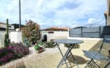 MAISON DEUX FACES – PLAIN PIED – DEUX CHAMBRES – GARAGE – TERRAIN – 3 pièces – 2 chambres – 71 m²