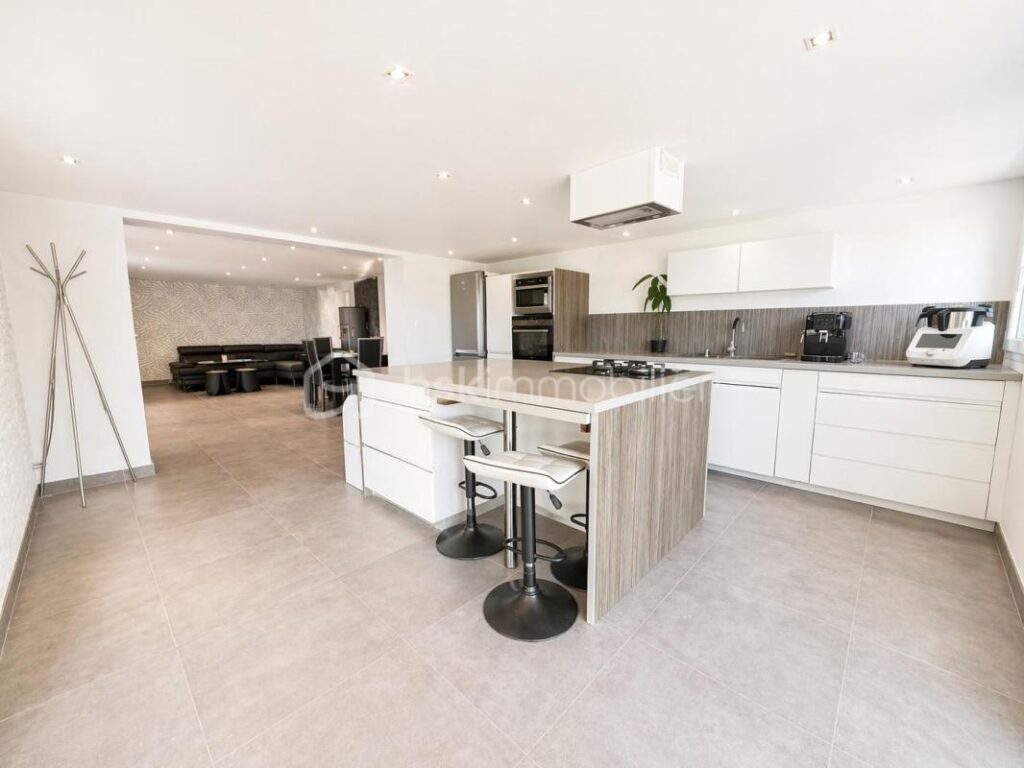 🏡 Maison avec vue exceptionnelle – Havre de paix au pied du Vercors à 20 min de Grenoble (Saint Quentin sur Isère) – 4 pièces – 2 chambres – 134 m²