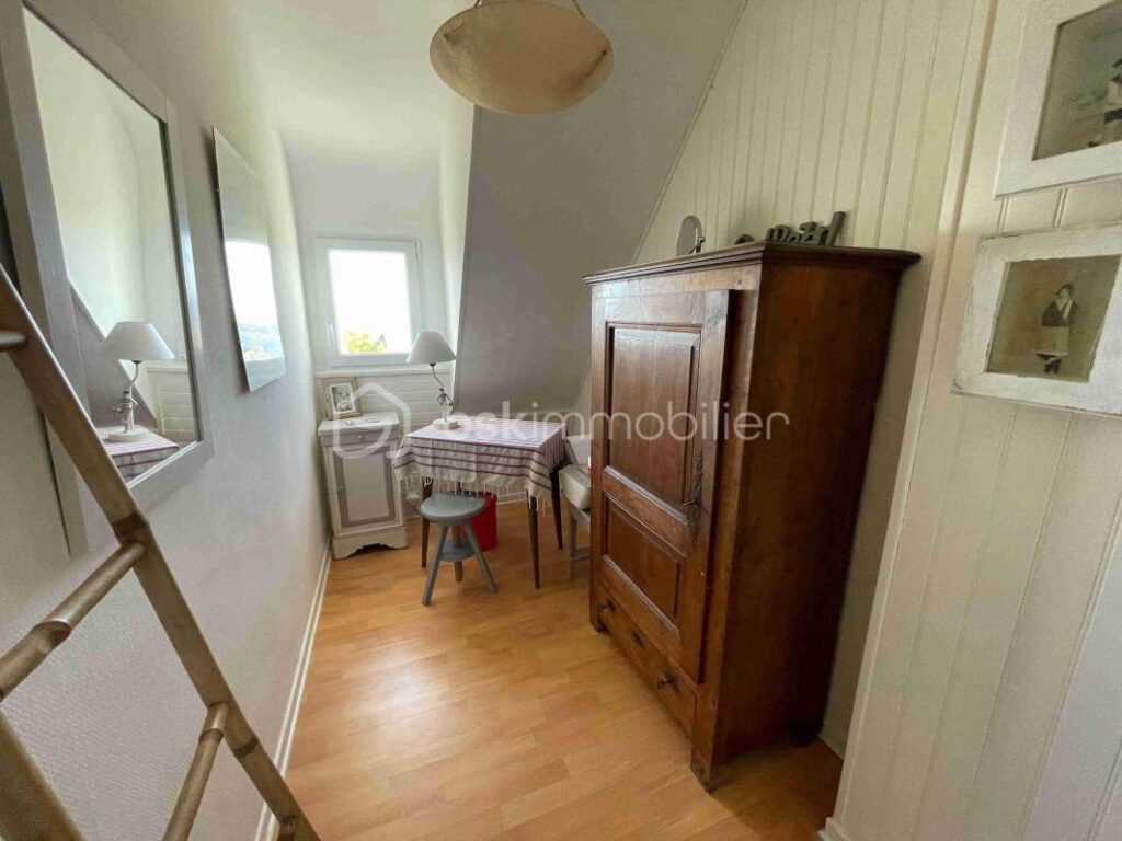 En impasse, vue mer – 3 pièces – 1 chambre – 69 m²