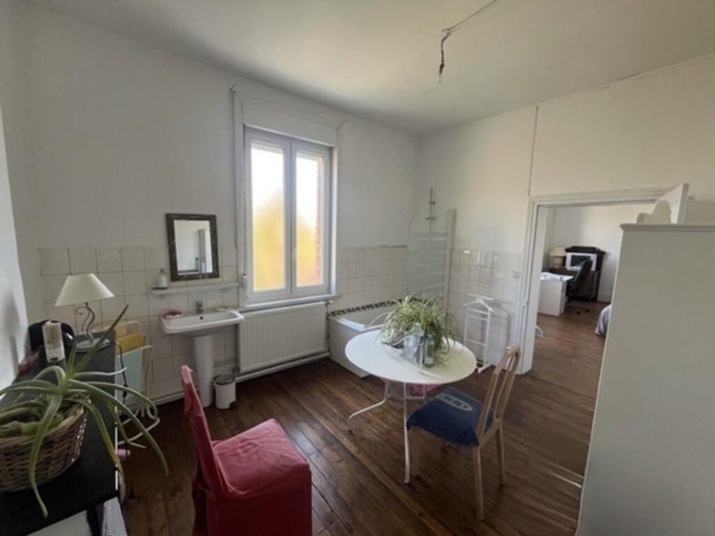 Maison individuelle avec terrain clos – 5 pièces – 3 chambres – 158 m²