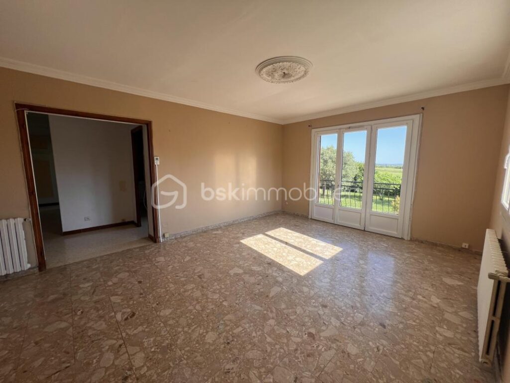 Villa double habitation sur 1810 m² avec vue – 7 pièces – 5 chambres – 168 m²