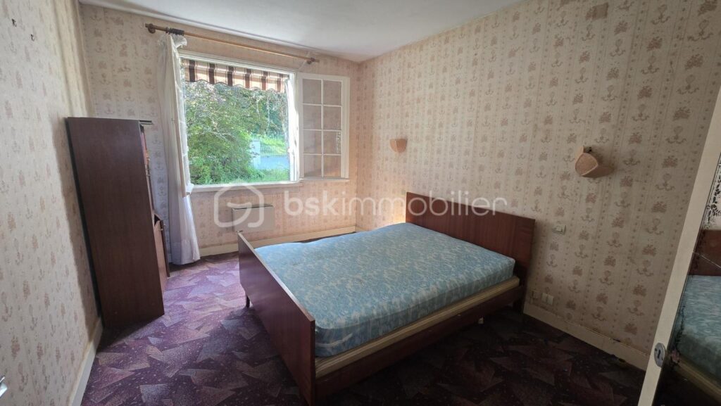 Maison de plain-pied à rénover – 3 chambres – Vue dégagée campagne – 5 pièces – 3 chambres – 90 m²