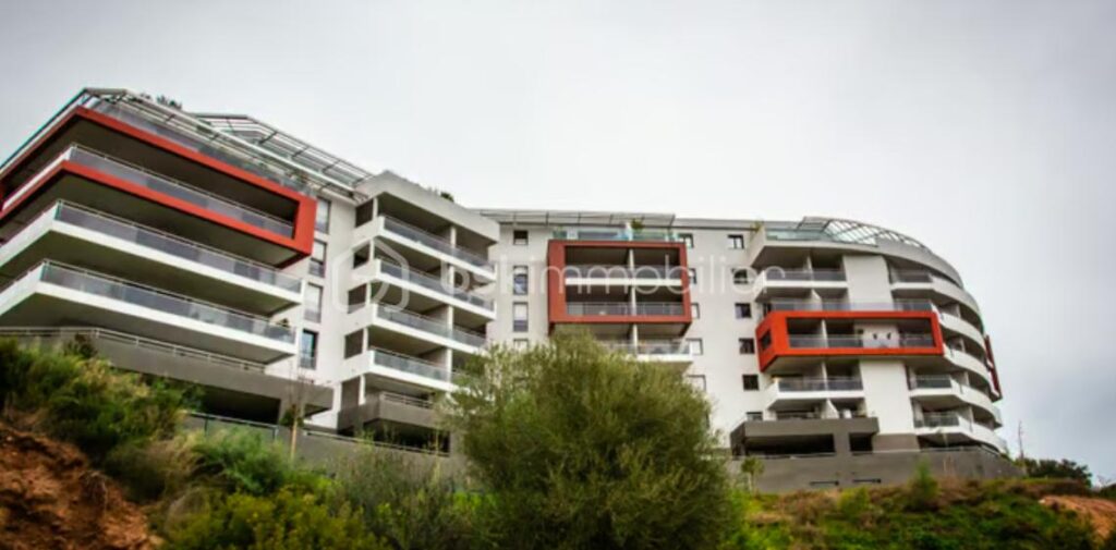 AJACCIO – Entrée de ville T2 vue mer + parking – 2 pièces – 1 chambre – 44 m²