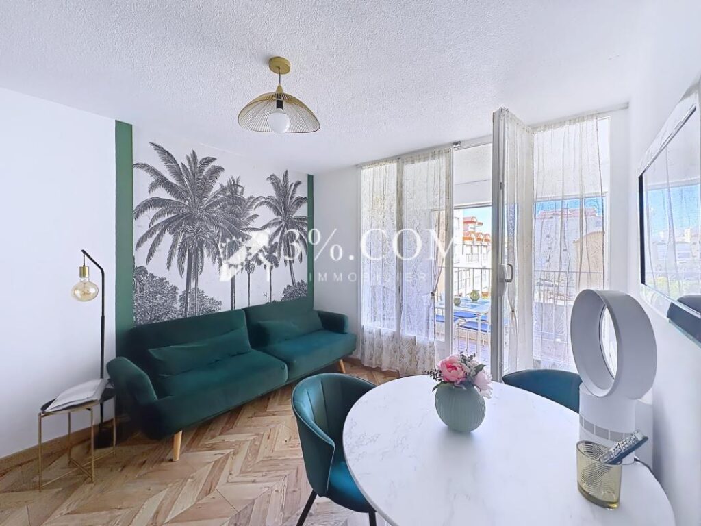 Appartement 2 pièces, balcon, vue port & place de parking, R – 2 pièces – 1 chambre – 24 m²
