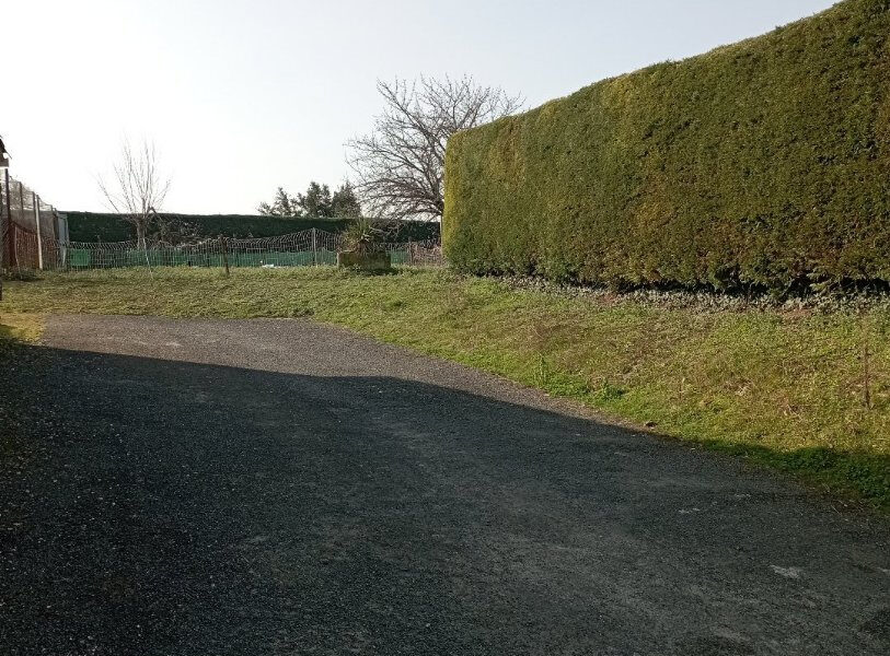 Terrain à vendre à Cherves-richemont