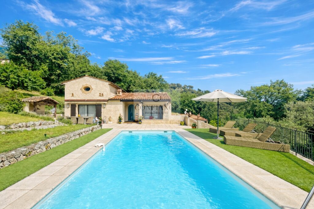 Maison individuelle – 5 pièces – 4 chambres – 148 m²