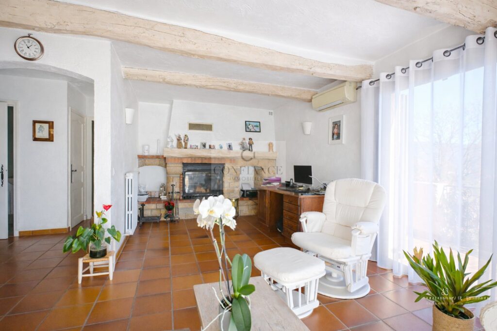 Maison individuelle – 5 pièces – 4 chambres – 148 m²