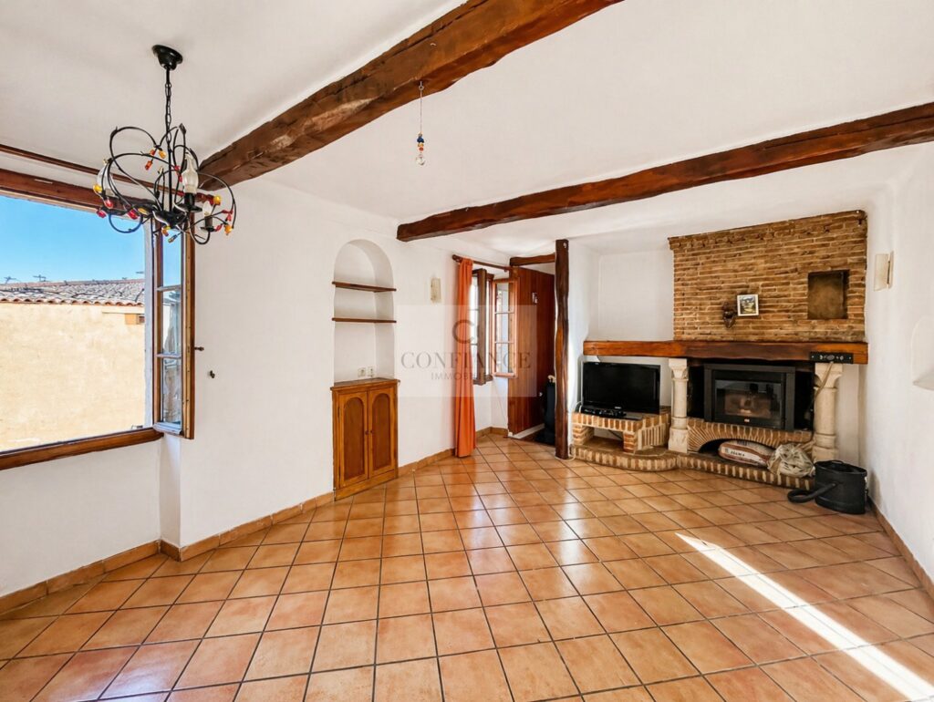 Maison – 5 pièces – 4 chambres – 80 m²