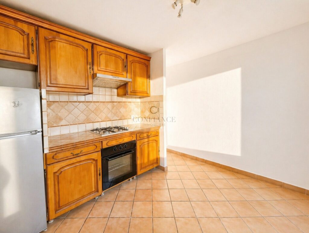 Maison – 5 pièces – 4 chambres – 80 m²
