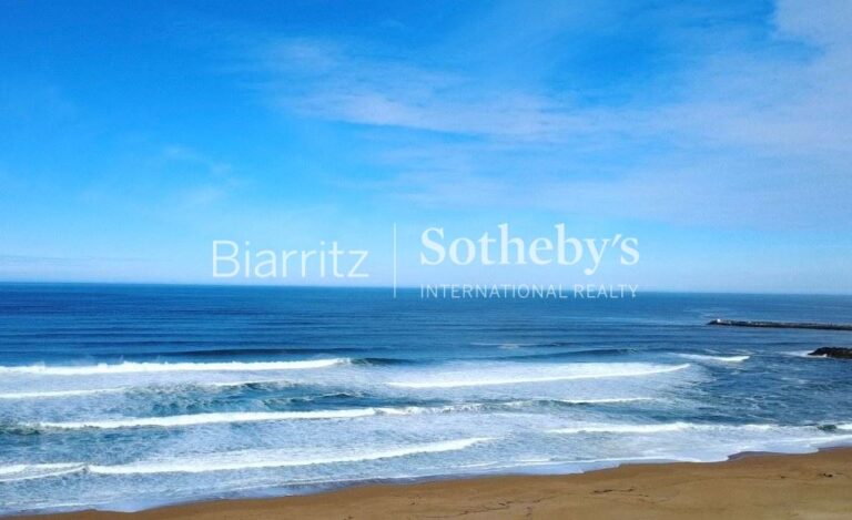 CHIBERTA PLAGE – 6 pièces – 4 chambres – 265 m²