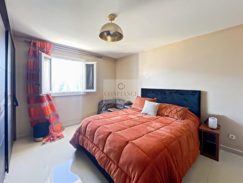 Maison individuelle – 7 pièces – 5 chambres – 185 m²