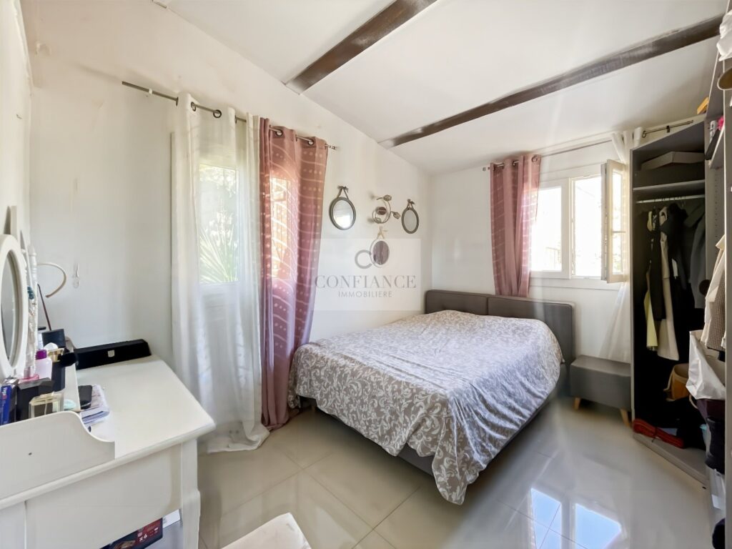 Maison individuelle – 7 pièces – 5 chambres – 185 m²