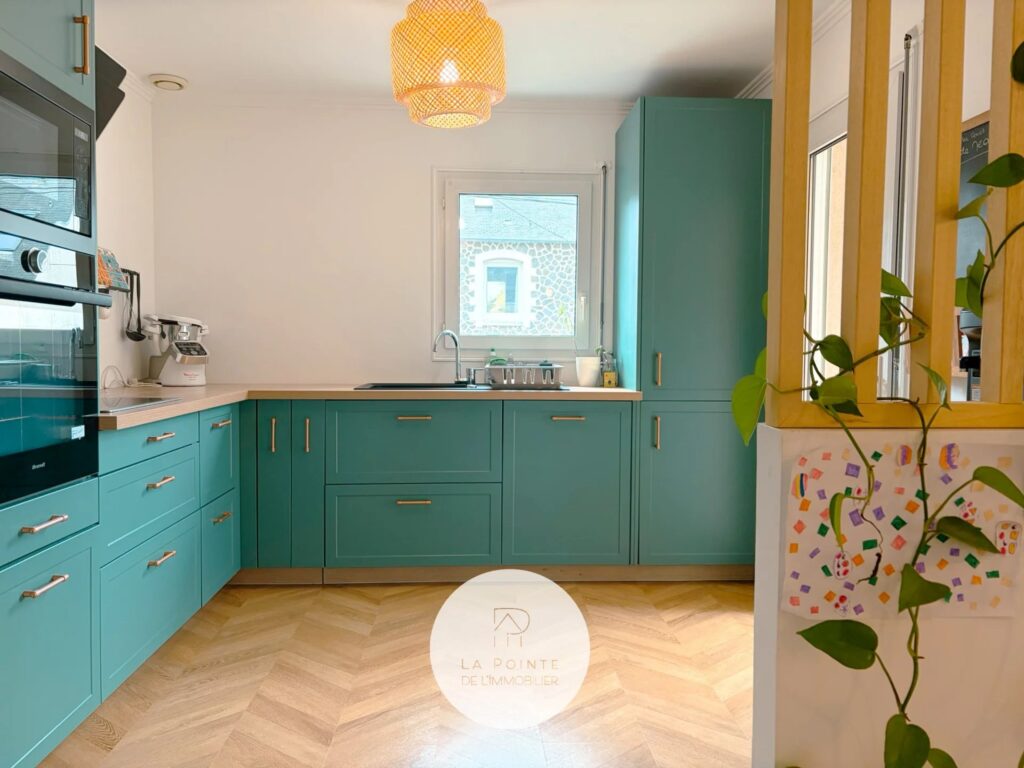 Maison cocooning avec terrasse – Quartier Saint-Michel à Saint-Brieuc – 4 pièces – 2 chambres – 103.4 m²