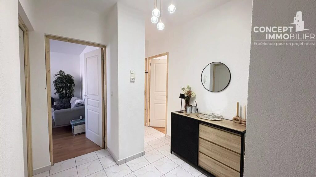 Immeuble à vendre Uckange – 8 pièces – 5 chambres – 202 m²