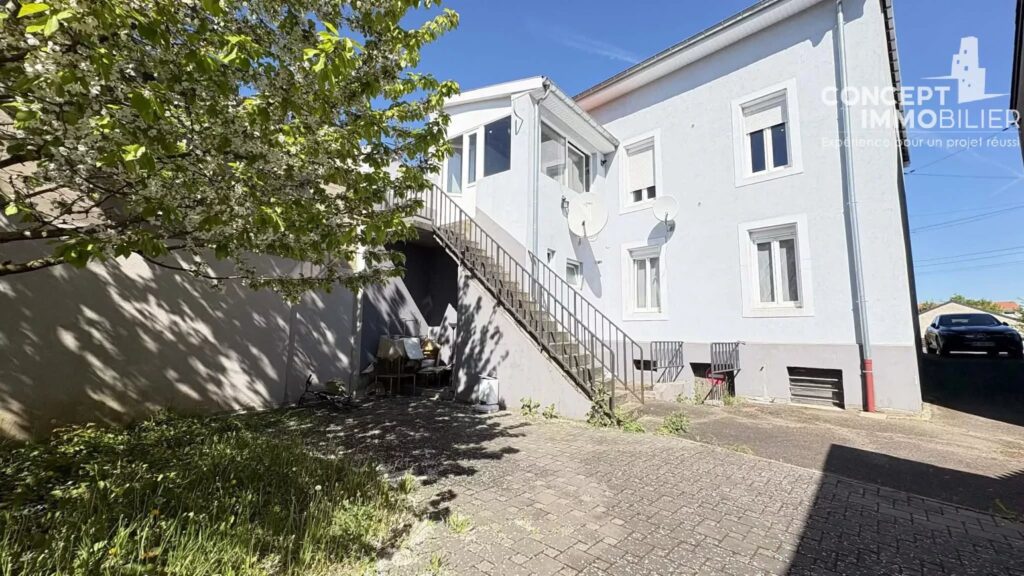 Immeuble à vendre Uckange – 8 pièces – 5 chambres – 202 m²