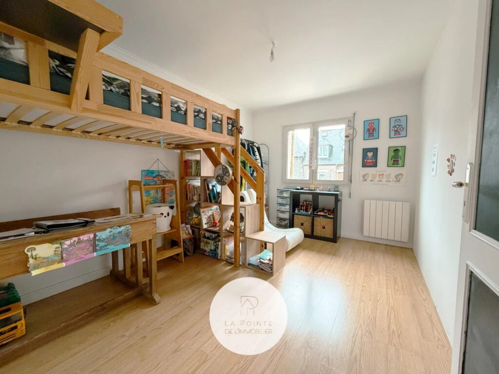 Maison cocooning avec terrasse – Quartier Saint-Michel à Saint-Brieuc – 4 pièces – 2 chambres – 103.4 m²