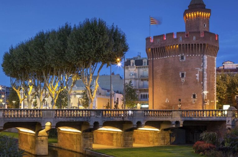 Perpignan vue sur le castillet