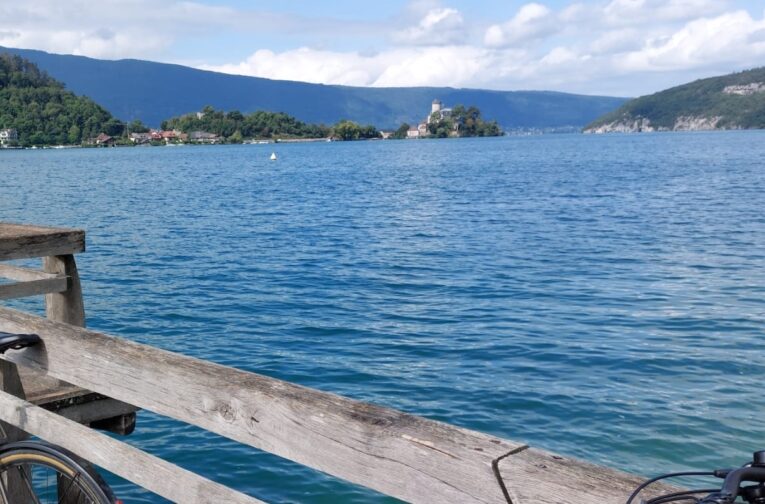 vue lac Annecy maison bien être