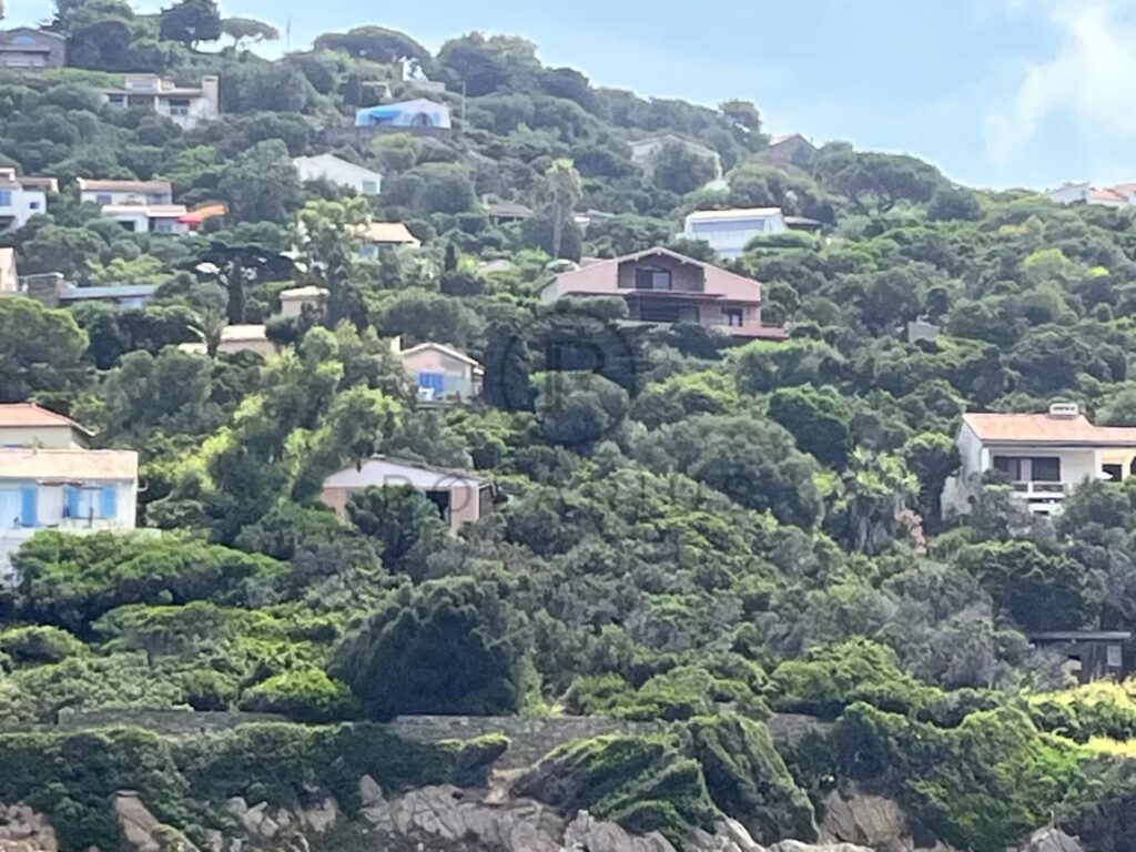 Charmante villa avec vue mer sur l&rsquo;Île du Levant – 4 pièces – 3 chambres – 120.5 m²