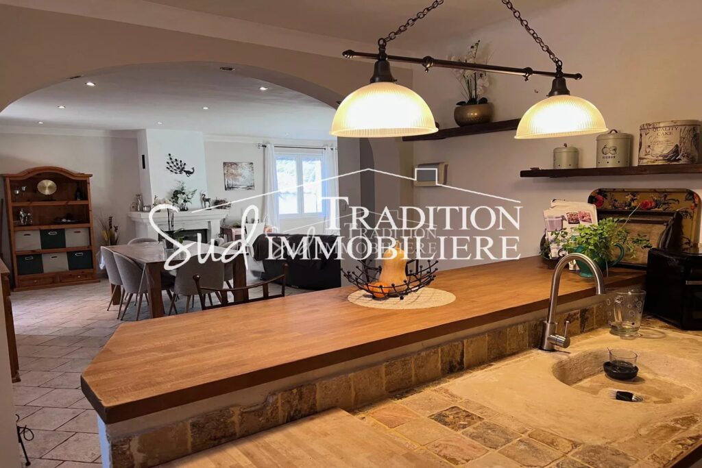 vente maison 9 Pièce(s) – 9 pièces – NR chambres – 0.00 m²