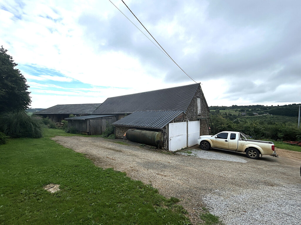 Au coeur de la campagne du sud Pays d&rsquo;auge, l&rsquo;agence CAZIN I – 6 pièces – 3 chambres – 120 m²