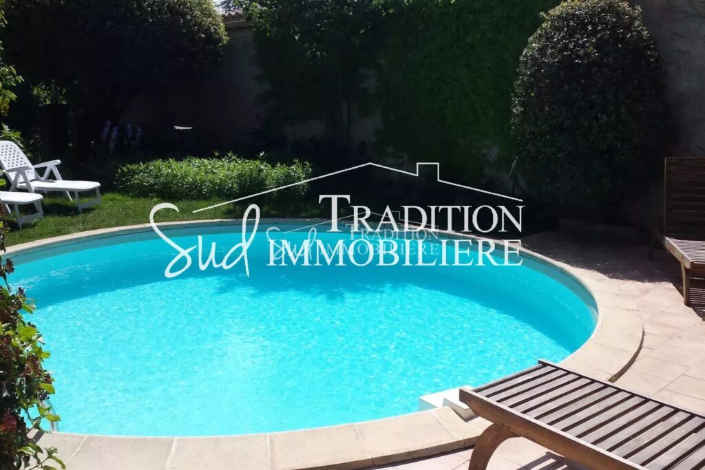 vente mas – NR pièces – 5 chambres – 200.00 m²