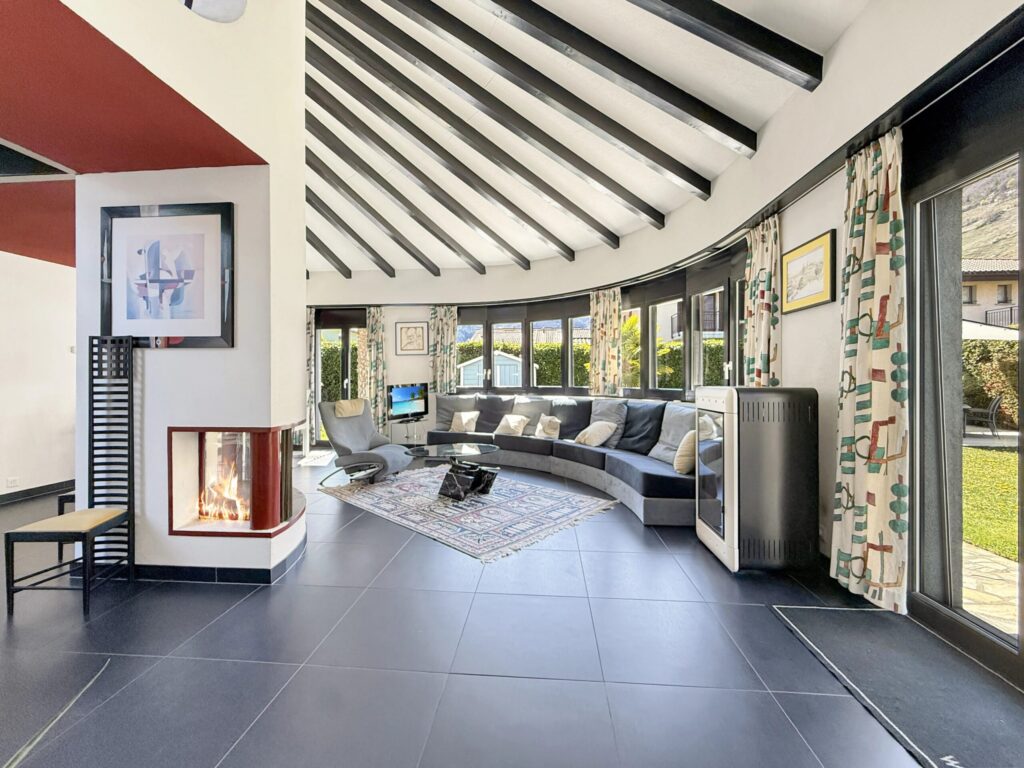 Villa contemporaine à Martigny ! – 6 pièces – 4 chambres – 220 m²