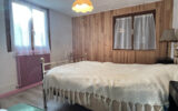 Située au milieu des prairies du Pays d&rsquo;Auge, au bout d&rsquo;un c – 9 pièces – 6 chambres – 170 m²