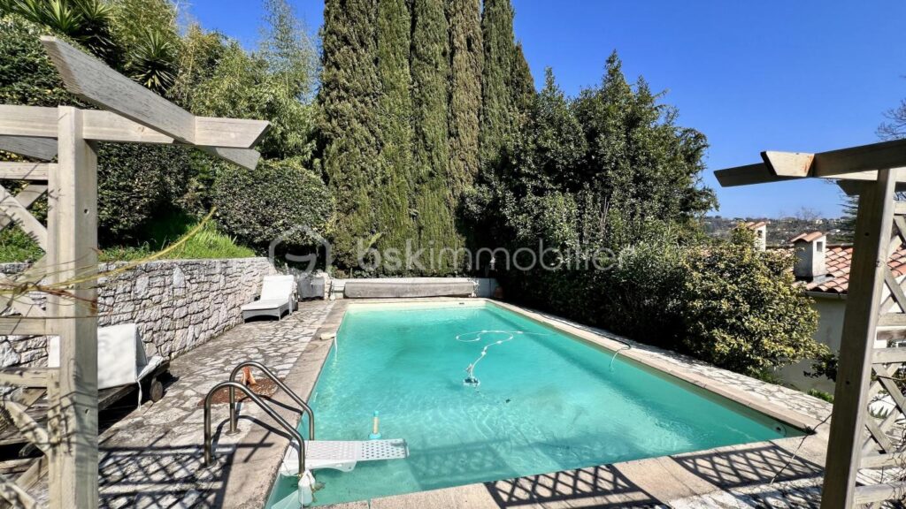Villa 7 pièces La Colle-sur-Loup – Vue Saint-Paul-de-Vence – Maison d&rsquo;ami indépendante – 7 pièces – 5 chambres – 225 m²
