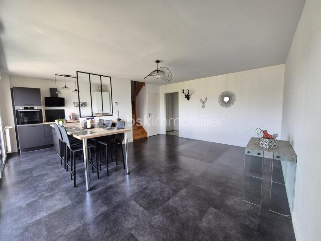 Appartement T3 en Duplex – 64 m² – 3 pièces – 2 chambres – 64 m²