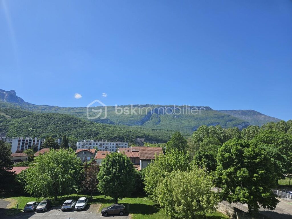 T4 AVEC TERRASSE – 4 pièces – 3 chambres – 94 m²
