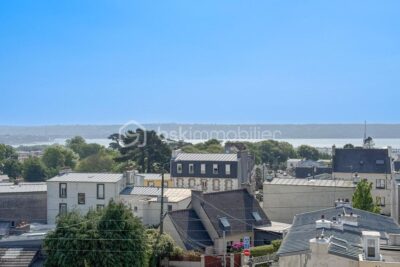 Quartier Saint-Marc : appartement lumineux avec une magnifique vue sur la rade – 3 pièces – 2 chambres – 74 m²