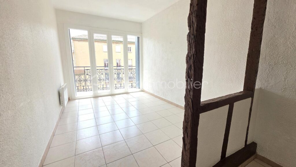 EXCLUSIF – Charmant 2 pièces en plein coeur de ville, lumineux, calme, vue canal, proche de tout ! – Narbonne (11) – 2 pièces – 1 chambre – 38 m²